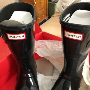 Awesome deal. Only worn once. Bought at Nordstrom